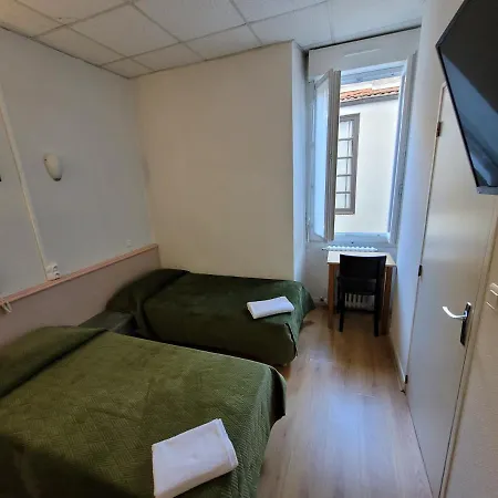 Marquette Hotel Lourdes