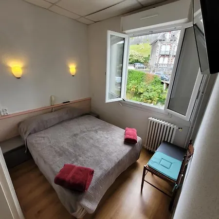 Marquette Hotel 2*