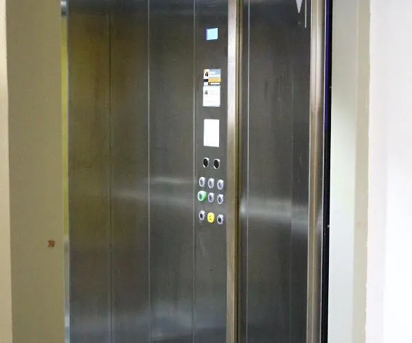 Marquette Hotel Lourdes