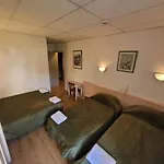 Marquette Hotel 2*
